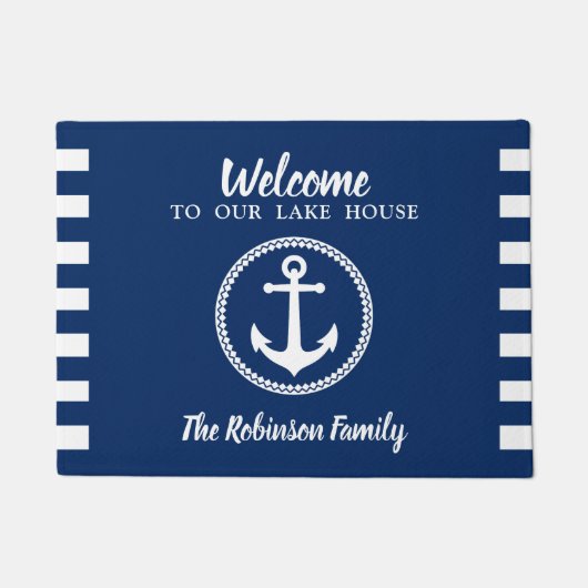 Lake House und Familienname mit Anchor Navy Blue Fußmatte (Vorderseite)