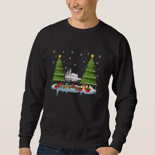 Lake House Xmas Tree Lighting Men Ugly Chris Sweatshirt (Vorderseite)