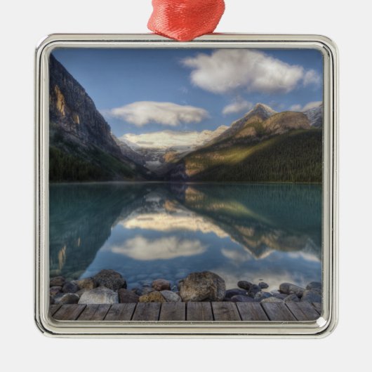 Lake Louise bei Sonnenaufgang, Banff National Park Ornament Aus Metall (Vorne)