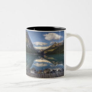 Lake Louise bei Sonnenaufgang, Banff National Park Zweifarbige Tasse
