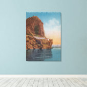 Lake Tahoe, CA - Höhlenfelsen vom Lake View Leinwanddruck (Insitu (Holzboden))