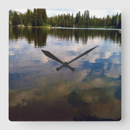 Lake Time! Quadratische Wanduhr (Vorderseite)