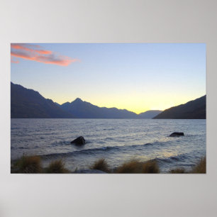 Lake Wakatipu bei Sonnenuntergang, Queenstown, NZ Poster