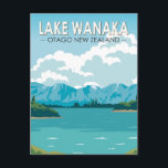 Lake Wanaka Otago New Zealand New Zealand Vintage Postkarte<br><div class="desc">Lake Wanaka Vektorgrafik Design. Der Wānaka-See ist der viertgrößte See Neuseelands und Sitz der Stadt Wānaka in der Region Otago.</div>