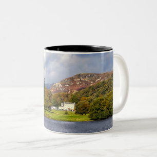 Lake Windermere in Cumbria Zweifarbige Tasse