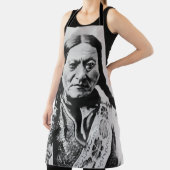 Lakota Chefübergabe: Sich auf Bull Fort Buford set Schürze (InSitu)