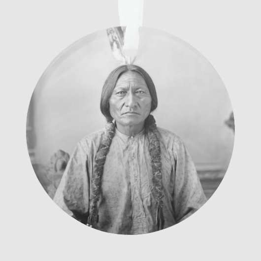 Lakota Leader sitzt Bull Native Amerikanische Urei Ornament (Rückseite)