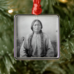 Lakota Leader sitzt Bull Native Amerikanische Urei Ornament Aus Metall