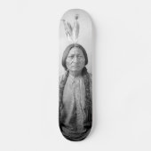 Lakota Leader sitzt Bull Native Amerikanische Urei Skateboard (Vorderseite)