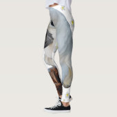 Lala Das Kakadu mit Kiefernkone und Plumeria Leggings (Links)