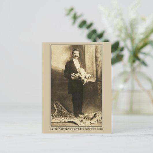 Laloo, das Happy Hindoo mit einem parasitären Twin Postkarte (Stehend Vorderseite)