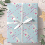 Lama Christmas Blue Snow Stars Personalisiert Geschenkpapier<br><div class="desc">Dieses niedliche Weihnachtsverpackungspapier zeichnet sich durch einen Lama-Schnee und ein Sternendesign aus. Personalisieren Sie es mit einem Namen.</div>