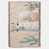 Lama mit Sattel in der Wüste Decke (Vorderseite Vertikal)