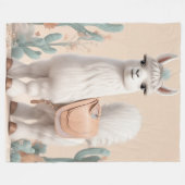 Lama mit Sattel in der Wüste Fleecedecke (Vorderseite (Horizontal))
