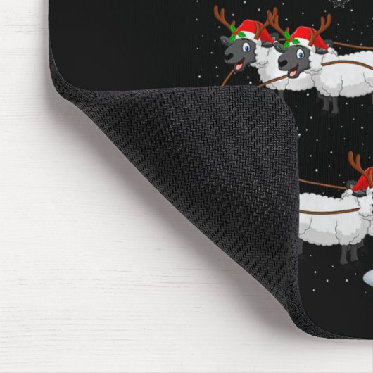 Lambs Sheep Santa Sleigh Flying Funny Magical Chri Mousepad (Ecke)