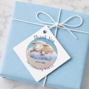 Lamm in der Wolkendusche Geschenkanhänger