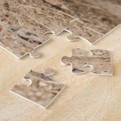 Lamm lugt hinter einer Scheunentür hervor Puzzle (Seite)