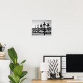 Lamp Post & Eiffel Poster (Heimbüro)