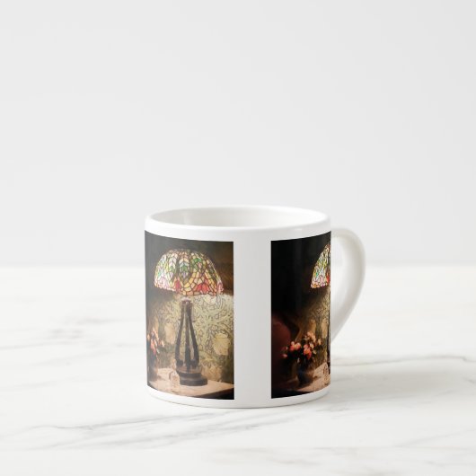 Lampe und Vase aus Blume Espressotasse (Vorderseite Rechts)