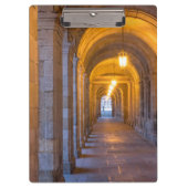 Lampenbeleuchtete Steinhalle Klemmbrett (Vorderseite)