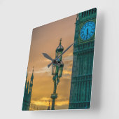 Lamppost und die Wand mit Big Ben Quadratische Wanduhr (Winkel)