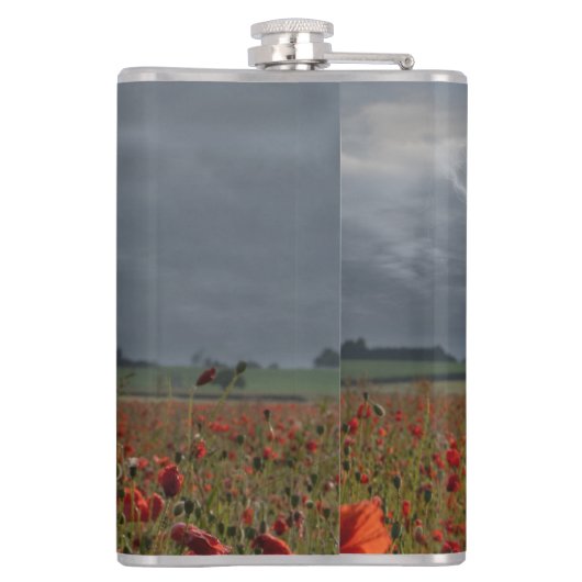 Lancaster Bomber über einem Mohnfeld Flachmann (Rückseite)