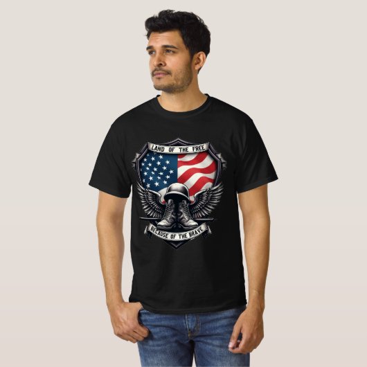 Land der Freie wegen des tapferen Patrioten T-Shirt (Vorne ganz)