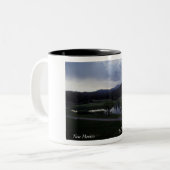 Land der Verzauberung, New Mexiko Zweifarbige Tasse (Vorderseite Links)