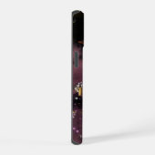 Land der Zauberkristalle iPhone 15 Hülle (Rechte Seite)