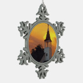 Land-Kirche Schneeflocken Zinn-Ornament (Links)