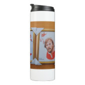 Land Merlin, Legenden sind geboren. Thermosbecher (Nach rechts gedreht)