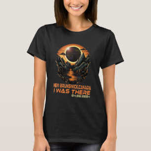 Land Total Solar Eclipse 2024 New Brunswick T-Shirt