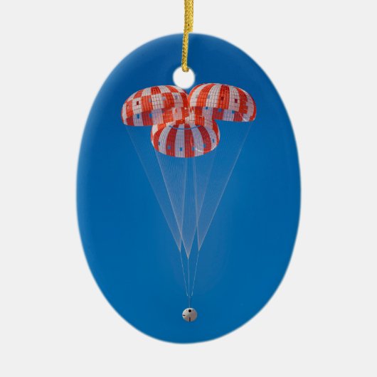 Landeplatz des Orion Spacecraft Fallschirms Keramik Ornament (Vorne)