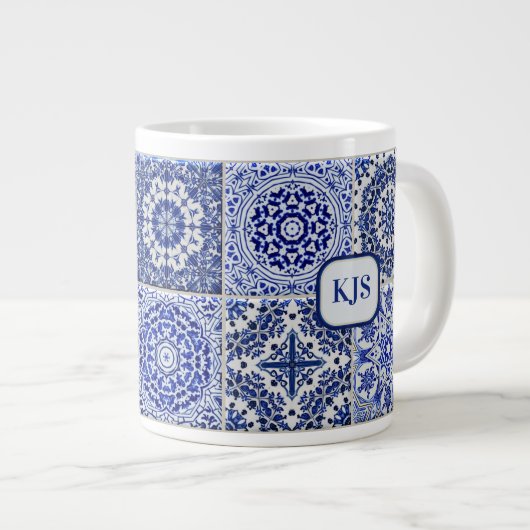 Länder - Hütte - Blau und Weiß - Initiativen auf Jumbo-Tasse (Vorderseite Rechts)