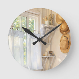 Landhaus-Uhr "Vorhang im Wind" Runde Wanduhr