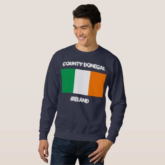 Landkreis Donegal, Irland mit irischer Flagge Sweatshirt (Vorne ganz)