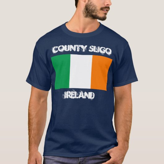 Landkreis Sligo, Irland mit irischer Flagge T-Shirt (Vorderseite)