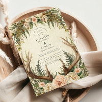 Ländliche Geweih-Wald-Blumenhochzeit