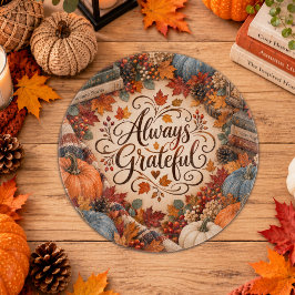 Ländliche Herbst-Illustration mit Kürbissen und Da Schneidebrett