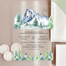Ländliche Hochzeit im Wald mit Bergkiefern