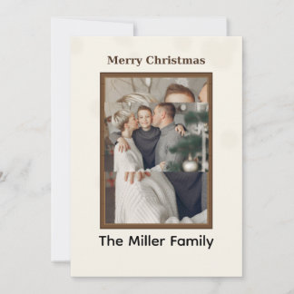 Ländliche Weihnachtsfamilienfoto im Wald Feiertagskarte