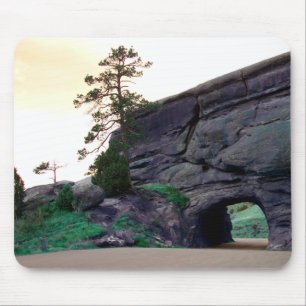 Ländlicher Felsentunnel Mousepad