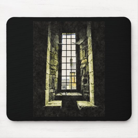 Ländlicher Fensterblick mit Steinmauern und Gebäud Mousepad (Vorne)