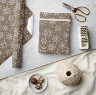Ländliches Bauernhaus Braun Schneeblatt Geschenkpapier