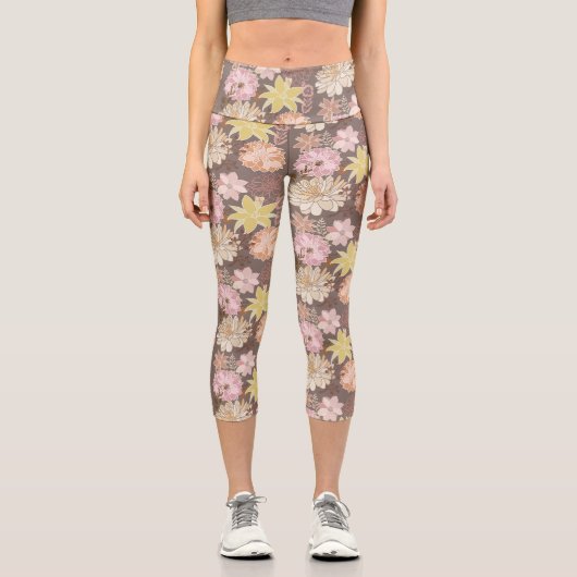 Ländliches Boho-Asphalt-Blumenmuster  Capri Leggings (Vorderseite)