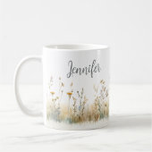 Ländliches Feld mit Wildblumen-Monogramm Kaffeetasse (Links)
