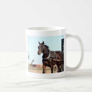 Ländliches Pferd und Buggy Kaffeetasse