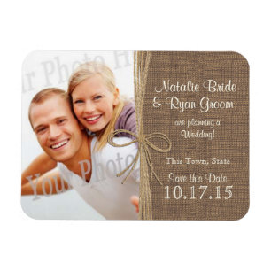 Ländliches Save-the-Date-Photo mit Jute und Schnur Magnet