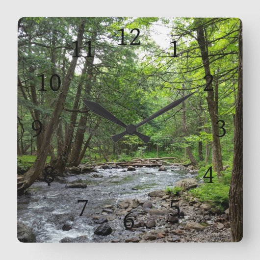 Landscape Foto 1 Forest River Woods Green Quadratische Wanduhr (Vorderseite)