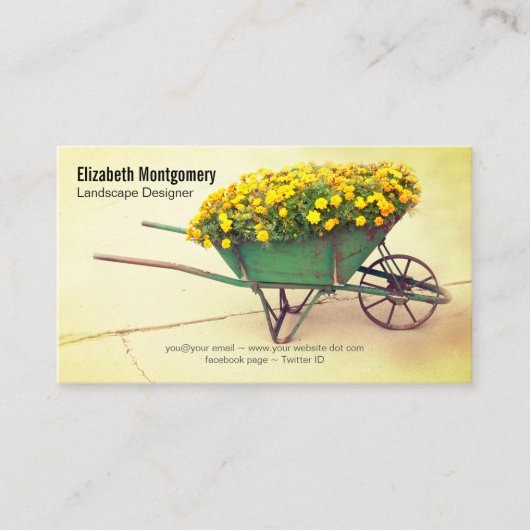 Landscaper Vintag Wheelbarrow Marigold Blume Visitenkarte (Vorderseite)